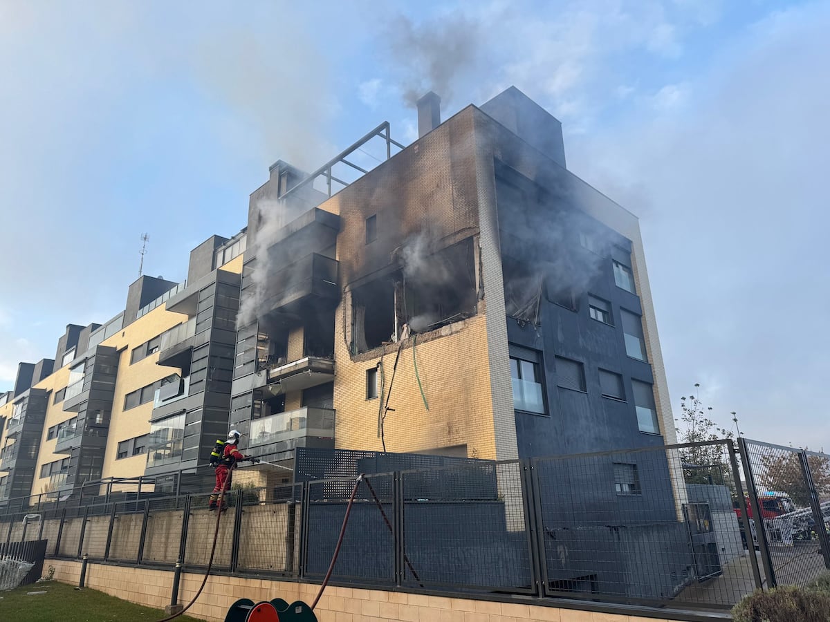Explosión sin heridos en una vivienda vacía en el municipio madrileño de Valdemoro: “El edificio se ha agitado como una batidora”