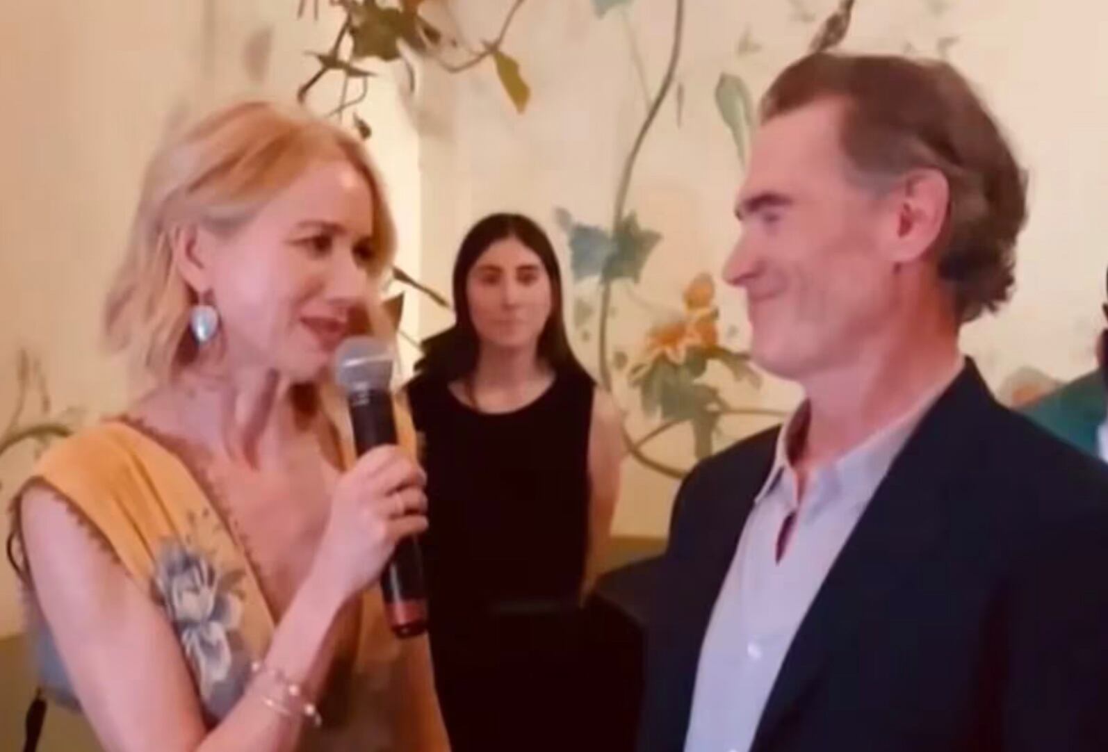 Naomi Watts y Billy Crudup celebraron su matrimonio por segunda vez en Ciudad de México.