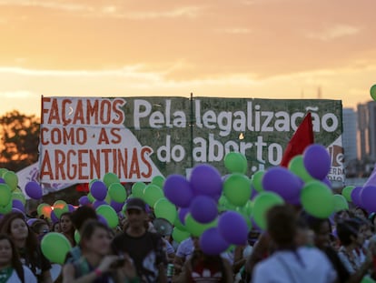 Marcha pela vida das mulheres e descriminalização do aborto em Brasília, em agosto de 2018.