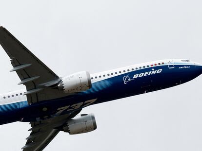 A Boeing 737 MAX-10 performs a flying display at the 54th International Paris Airshow at Le Bourget Airport near Paris, France