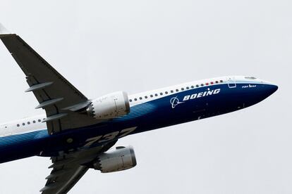 A Boeing 737 MAX-10 performs a flying display at the 54th International Paris Airshow at Le Bourget Airport near Paris, France