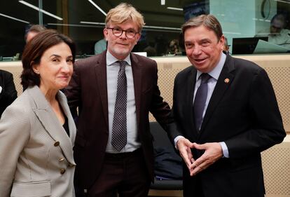 La Ministra de Agricultura de Portugal, Maria do Ceu Antunes, el Ministro de Agricultura y Seguridad Alimentaria de Francia, Marc Fesneau, y el Ministro de Agricultura de España, Luis Planas, este martes en Bruselas.