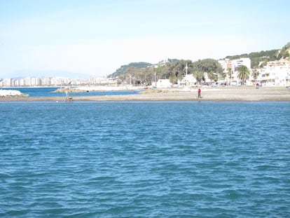 Málaga logra 47 banderas azules para playas, puertos deportivos y embarcaciones en 2023.