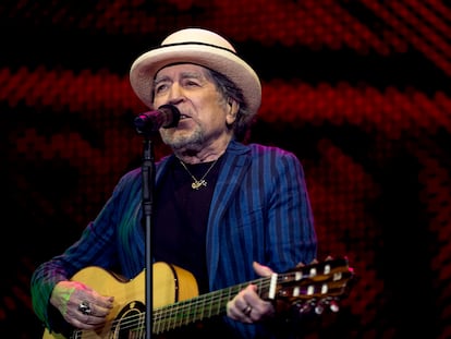 Joaquín Sabina, durante su actuación en el último concierto de su gira 'Contra todo pronóstico', el miércoles en Madrid.