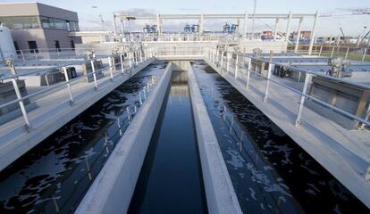 Planta de tratamiento de aguas en El Prat de Llobregat.