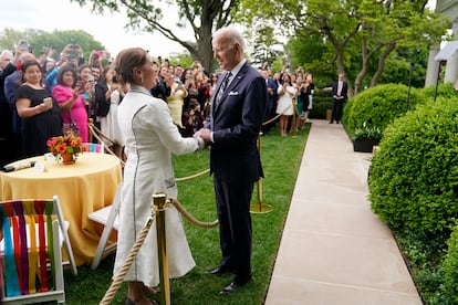 El presidente de Estados Unidos, Joe Biden, y Beatriz Gutiérrez Müller, esposa de su homólogo mexicano, Andrés Manuel López Obrador
