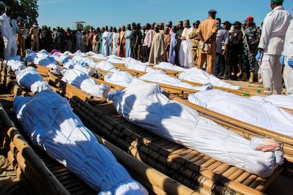 Funeral de la matanza el 28 de noviembre de 2020 en Nigeria, perpetrada presuntamente por miembros del grupo yihadista Boko Haram.