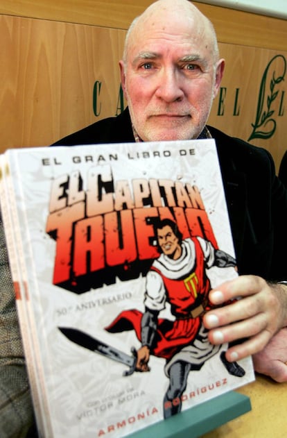 Víctor Mora a la presentació d'un llibre sobre el seu heroi.