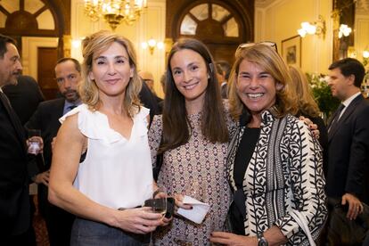 Teresa Zueco, Managing Partner de Squire Patton Boggs, y Sonia Zunzunegui, gerente de Squire Patton Boggs, y Mila González, de IurisTalent
