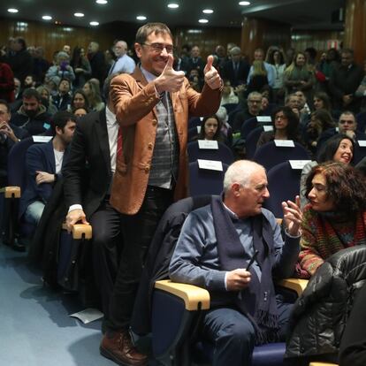 El politólogo y cofundador de Podemos Juan Carlos Monedero asiste a la toma de posesión de Pablo Iglesias.