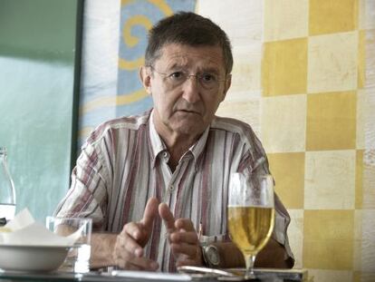 El director de cine Francesc Betriu, en un restaurante de Valencia el pasado 10 de octubre.