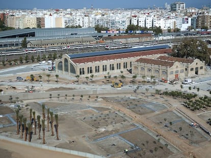 Trabajos en el Parque Central de Valencia.