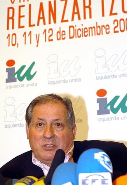 El ex diputado de IU Felipe Alcaraz explica su decisión de no presentarse al puesto de coordinador general.