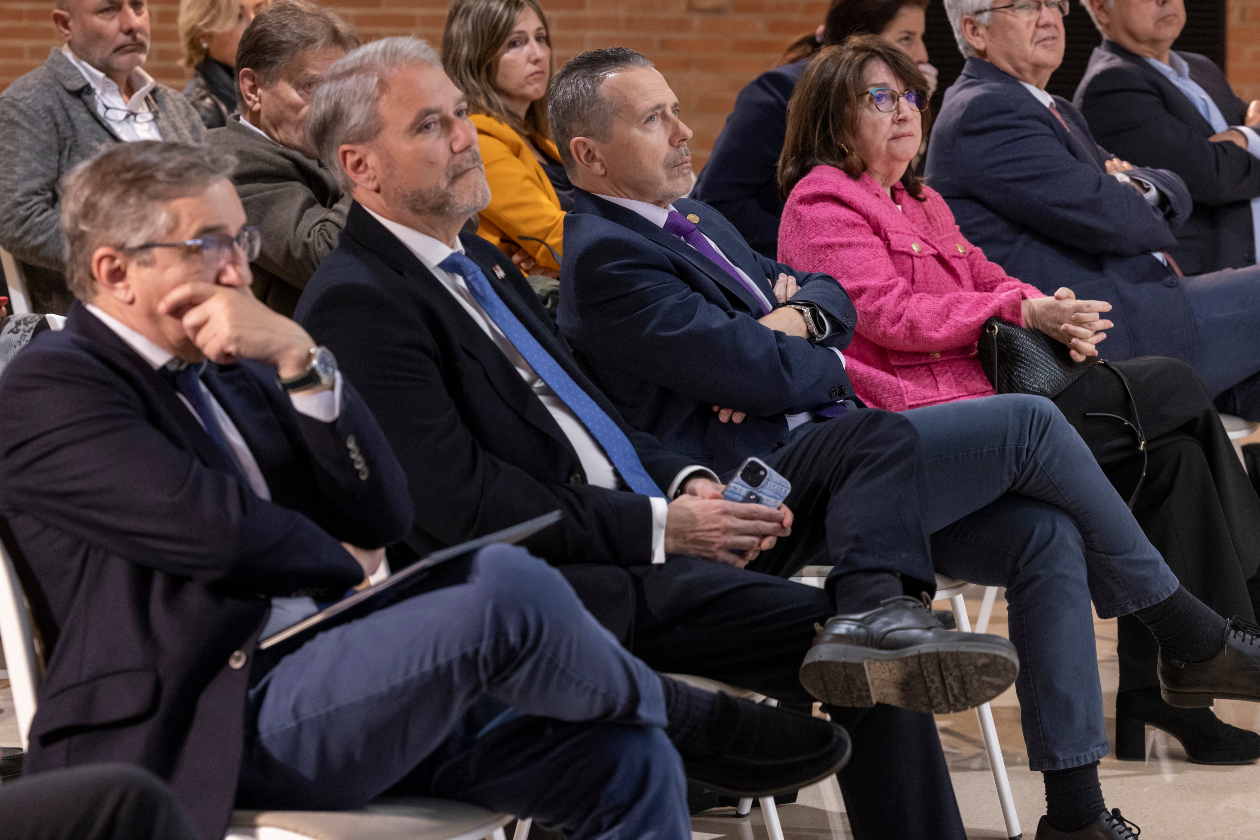 En la imagen de izquierda a derecha  el consejero de Educación  José Antonio Rovira, el rector de la Miguel Hernández de Elche, Juan José Ruiz, el rector de la Politècnica de València, José E. Capilla, y la rectora de la universidad de Alicante, Amparo Navarro, en una imagen de marzo en la consejería.