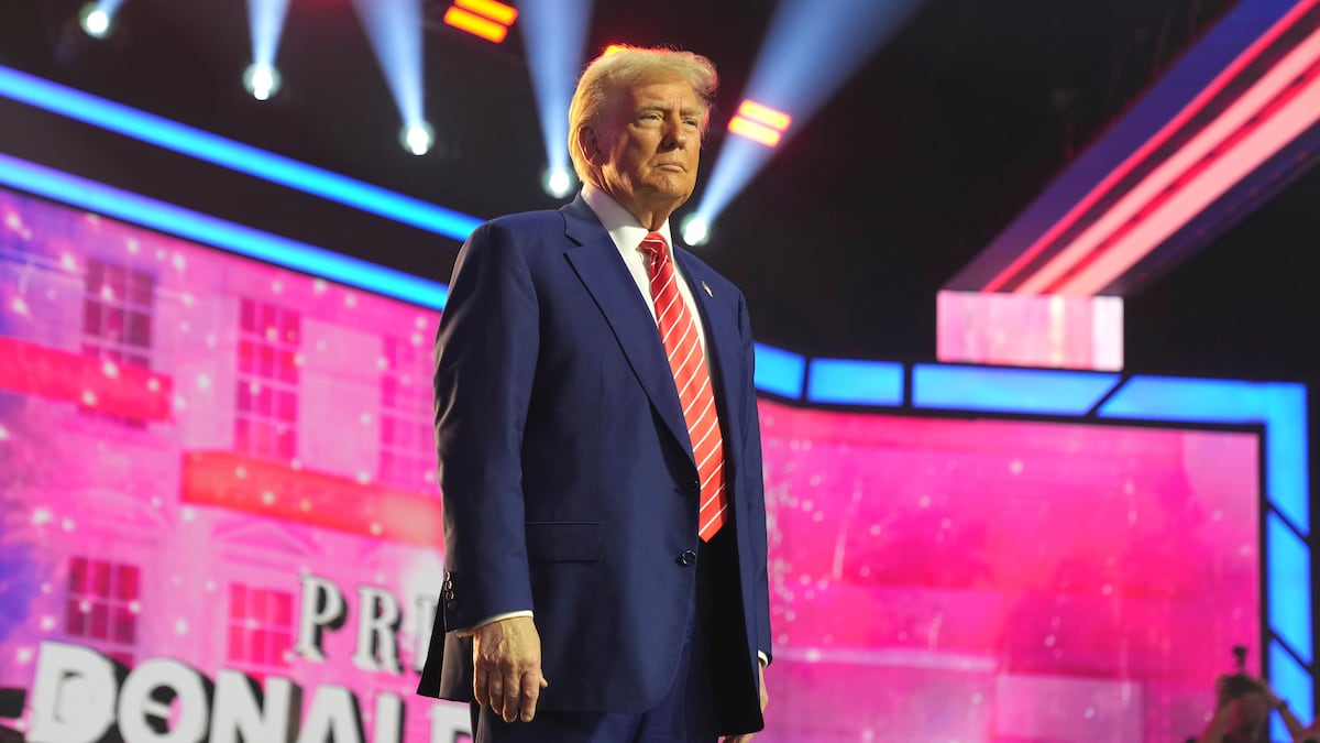 Trump declara la guerra al fentanilo y a las «bandas extranjeras»