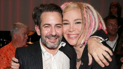 Marc Jacobs y Lana Wachowski en un evento en Nueva York, el pasado septiembre.