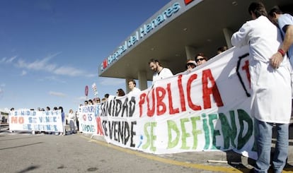 Protesta contra la privatizaci&oacute;n en el hospital del Henares (Coslada). 