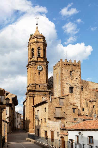 Campanario de la torre de los Nublos, en La Iglesuela del Cid (Teruel).