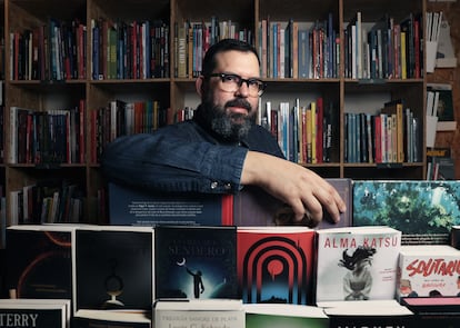 Sergio Bang, autor de 'Venimos del fuego', en la librería Grant de Madrid.