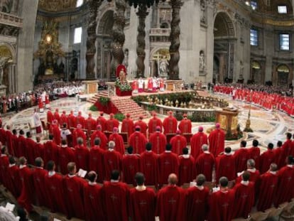 El Papa Francisco en la celebraci&oacute;n de Pentecost&eacute;s.