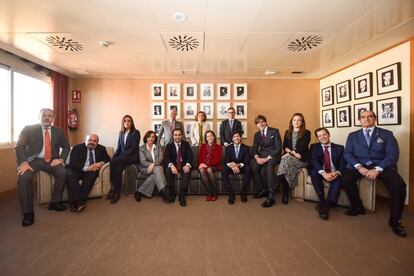 Foto de grupo de la nueva junta de gobierno del Colegio de Registradores de España.