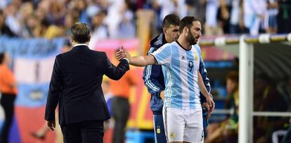 Higua&iacute;n, en una foto del pasado junio durante un partido con la Selecci&oacute;n Argentina. 