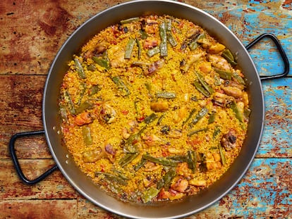 Una paella valenciana.