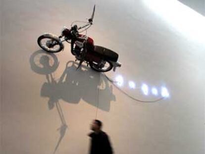 <i>Accelerazione,</i> obra de Mario Merz de la colección Herbert.