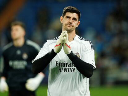 Courtois antes del partido entre el Real Madrid y el Cádiz.