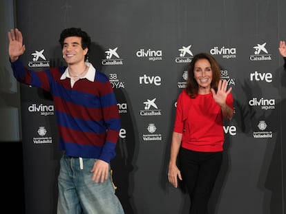 Javier Calvo y Javier Ambrossi, y Ana Belén, durante la rueda de prensa celebrada en Madrid este lunes.