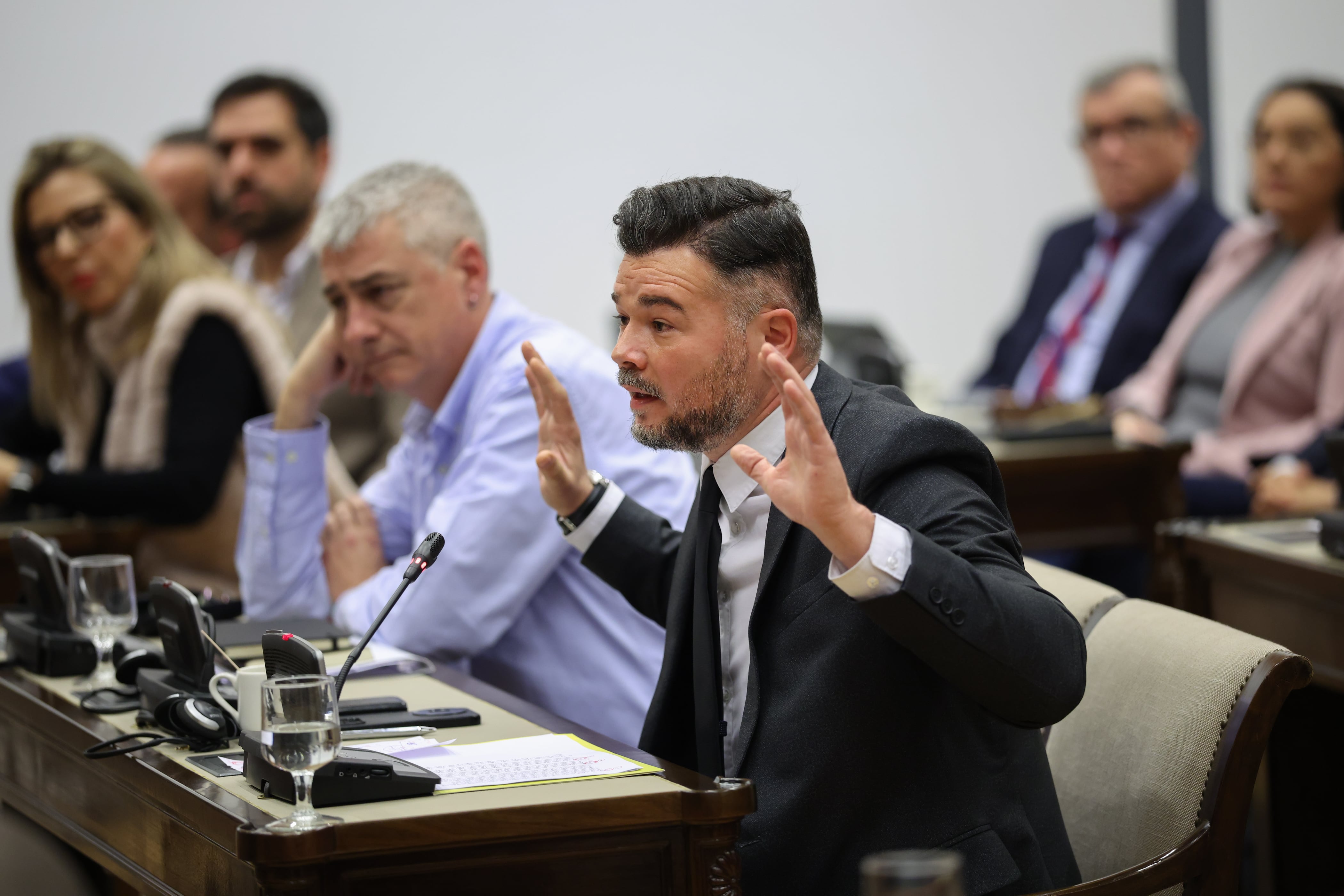 Rufián insiste en la gran coalición para frenar PP y Vox: “¿No vale la pena intentar hacer algo diferente?”  