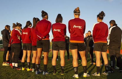 Entrenamiento del club Escuelas de Fútbol Logroño.