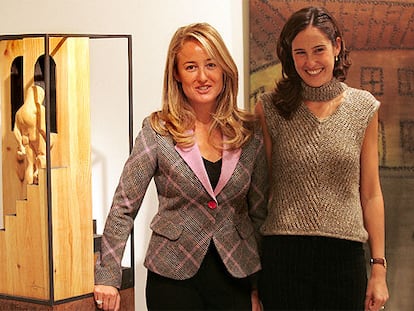 Las hijas de Elías Masaveu, Carolina y María, en la inauguración de su galería en Madrid.