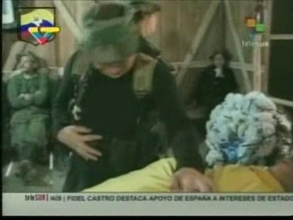 Imágenes del funeral de Tirofijo en tv colombiana