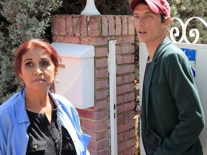 Camilo Blanes y su madre Lourdes Ornelas.