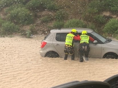 Uno de los cuatro rescates realizados en helicóptero este jueves en Molina de Segura (Murcia).