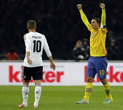 Zlatan Ibrahimovic celebra el empate ante Alemania.