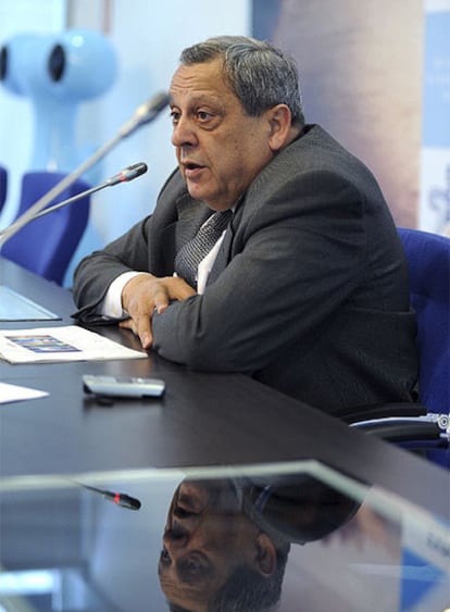 El presidente de Expoagua, Roque Gistau, en la rueda de prensa de esta mañana.