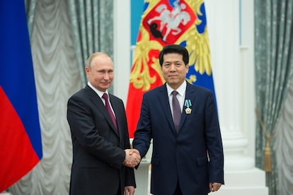 Vladimir Putin and Li Hui