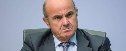 El vicepresidente del Banco Central Europeo (BCE), Luis de Guindos, durante una rueda de prensa tras la reunión de política monetaria del Consejo de Gobierno del BCE.