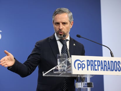 El vicesecretario de Economía del PP, Juan Bravo, ofrece una rueda de prensa en Madrid tras las reuniones de este lunes del presidente del PP, Alberto Núñez Feijóo, con los representantes de CEPYME, Gerardo Cuerva; de CEOE, Antonio Garamendi; de CCOO, Unai Sordo; y de UGT, José María Álvarez.