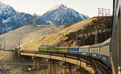 El Baikal-Amur (BAM) que atraviesa Siberia a su paso por la zona de Buriatia.