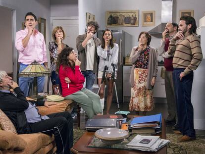 El 80 % de los hogares españoles no está bien aislado. En la imagen, los protagonistas de la serie 'La que se avecina'.