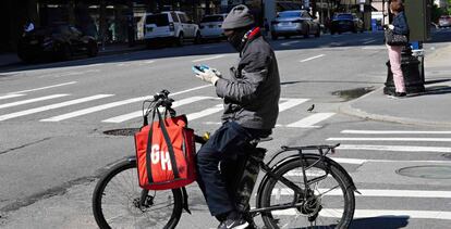 Repartidor de Grubhub, en Nueva York, el 3 de mayo.