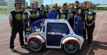 La Universidad Politécnica de Valencia participará en la Shell Eco-marathon de Rotterdam con dos coches ecológicos.