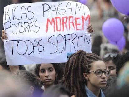 Protesto no Rio de Janeiro pela legalização do aborto.