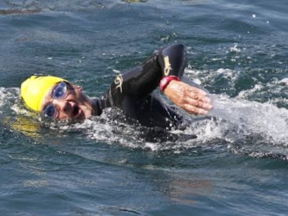 Luis Rodr&iacute;guez Moya se aproxima a la meta durante la competici&oacute;n de ayer en A Coru&ntilde;a.