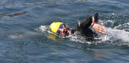 Luis Rodríguez Moya se aproxima a la meta durante la competición de ayer en A Coruña.