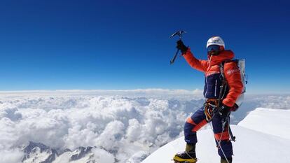 Kazuya Hiraide, at the peak of Tirich Mir, in Pakistan