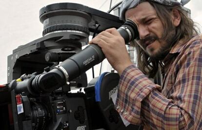 Diego Luna, en un momento del rodaje de 'César Chàvez'.